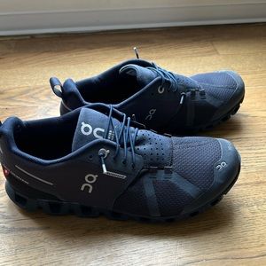 On Running Navy Sneaker Size 8.5